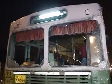 power-crisis-delhi-protest-bus-vandalise-360x270-stry